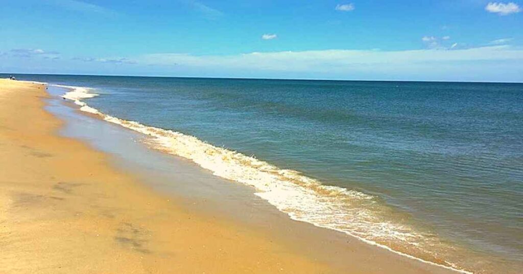 Kitty Hawk - Small Towns in North Carolina