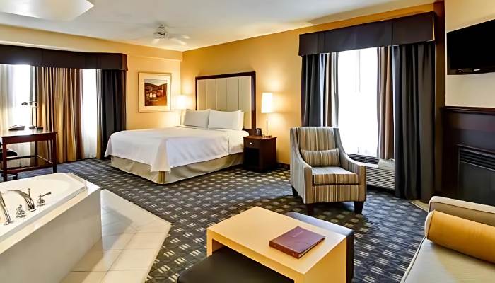 15 Hotels with Hot Tub In Room In Toronto and Nearby (Ontario)